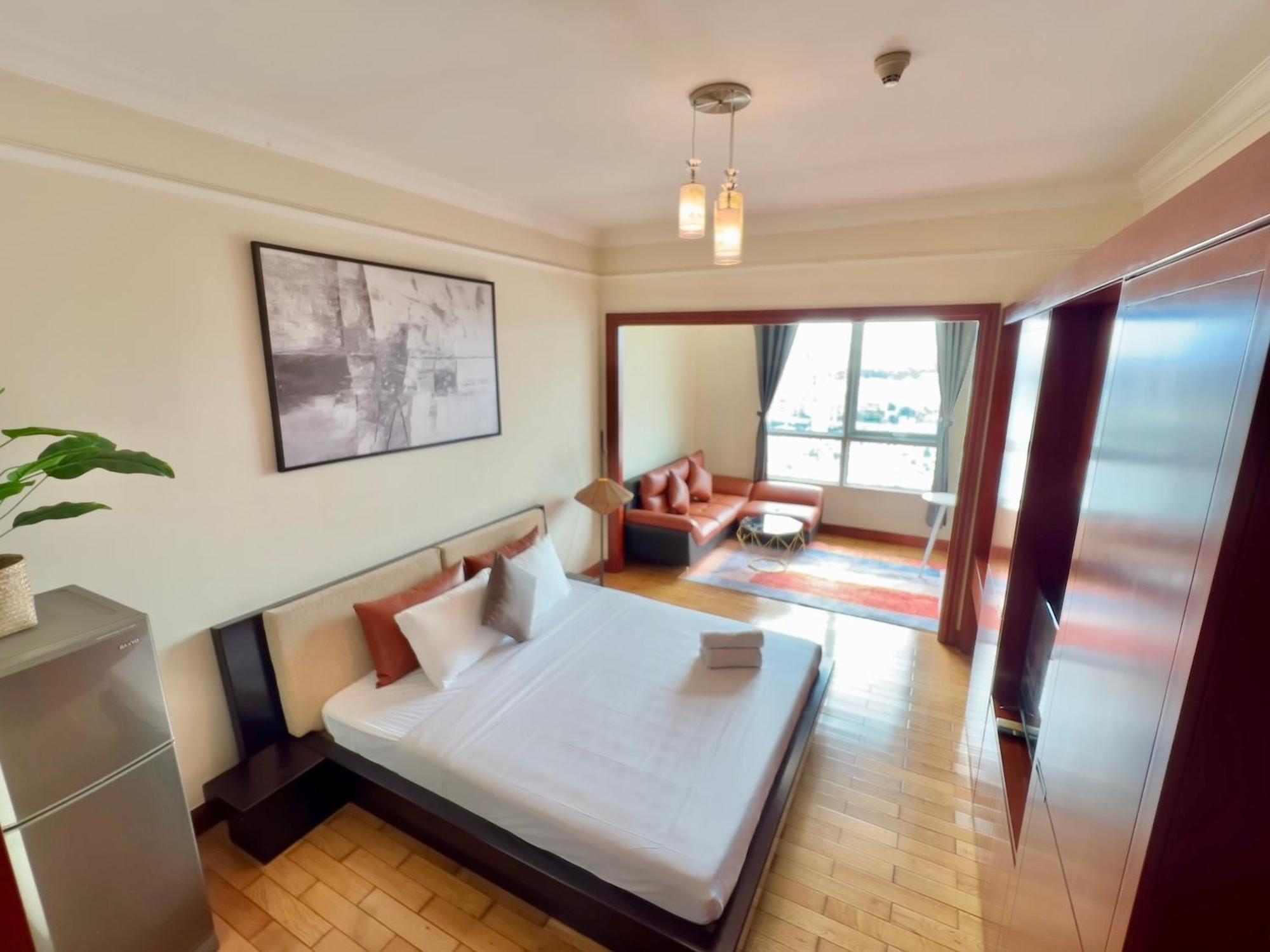 Diny Aparthotel - Rooftop Pool - The Manor 2 Ho Chi Minh City Exterior photo